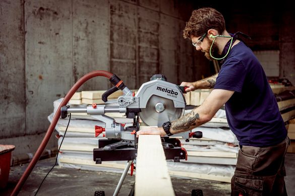 Corded miter saw Metabo KGS 305 M 2000 W 305 mm (613305900)
