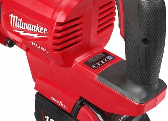 Гайковерт акумуляторний ударний Milwaukee M18 FUEL ONEFHIWF1DS-121C 18 В 1" (4933472072)