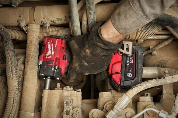 Гайковерт акумуляторний ударний Milwaukee M18 FUEL FIW2F12-0X 18 В 1/2" (4933478443)