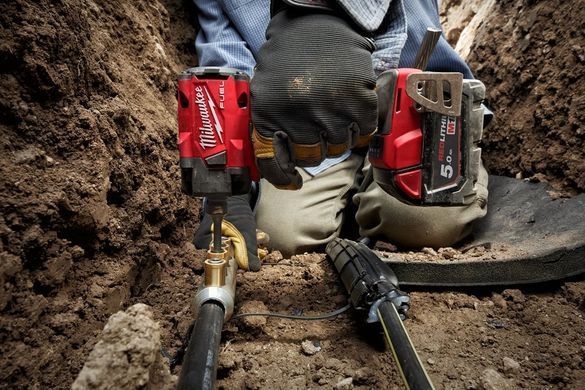 Гайковерт акумуляторний ударний Milwaukee M18 FUEL FIW2F12-502X 18 В 1/2" (4933478444)