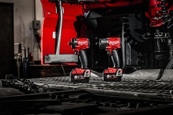 Гайковерт акумуляторний ударний Milwaukee M18 FUEL FIW2F12-502X 18 В 1/2" (4933478444)