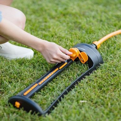 Oscillating sprinkler Fiskars 300 m&sup2; 17 m water-saving (1023662)