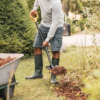 Лопата совкова Fiskars Solid 1267 мм 2130 г (1066718)