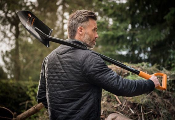Лопата штикова Fiskars ErgoComfort 1130 мм 2050 г (1001570)