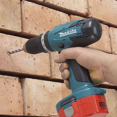 Шуруповерт-дриль акумуляторний Makita 8391DWAE 18 В