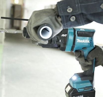 Перфоратор акумуляторний Makita LXT DHR182ZWJ