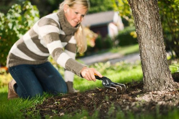 Garden cultivator Fiskars Premium 304 mm 130 g (1000729)