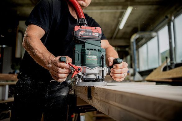 Фрезер акумуляторний вертикальний Metabo OFV 18 LTX BL 12 18 В 50 мм (601743840)