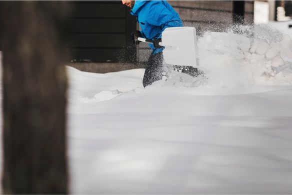 Лопата для прибирання снігу Fiskars White 1310 мм 1.4 кг (1052521)