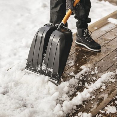 Лопата для прибирання снігу Fiskars X-series 1310 мм 1.3 кг (1057177)