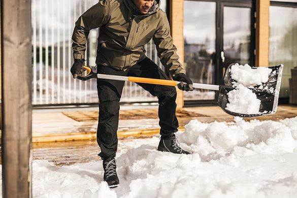 Snow shovel Fiskars X-series 1520 mm 1600 g (1057178)