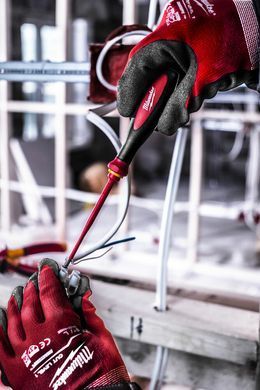 Викрутка діелектрична Milwaukee тригранна тонка VDE PH2 100 мм (4932471449)