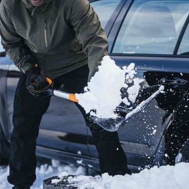 Лопата автомобільна для прибирання снігу Fiskars X-series 980 мм 1 кг (1057393)