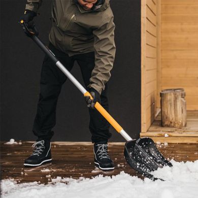 Скріпер для прибирання снігу Fiskars X-series 1626 мм 1.785 кг (1057189)